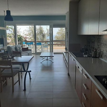 Olives Residence Dhërmi Habitación foto